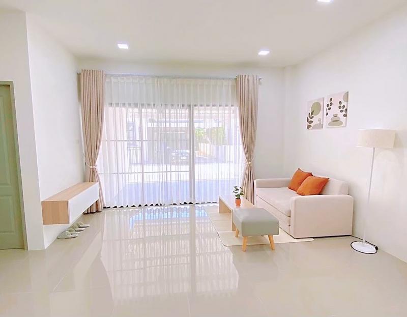 ขายบ้านใหม่ โครงการมือ1 ผ่อนให้ฟรี 12 เดือน ใกล้อมตะนคร เฟส 7,8,9,10 ต.หนองกะขะ อ.พานทอง จ.ชลบุรี