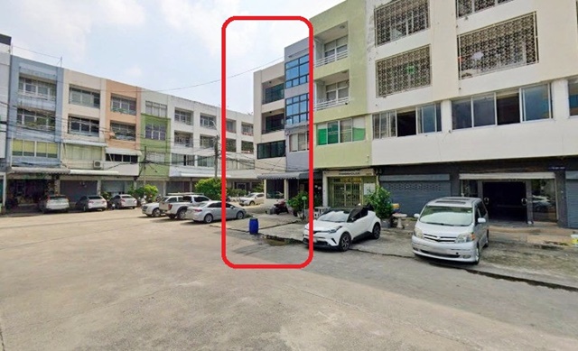 มีร้านค้ามากมาย ออฟฟิศ สวย MRTน้อมเกล้า 240ม ราคาถูก ให้เช่าอาคารพาณิชย์หัวมุม กว้าง 6 เมตร  4 ชั้น 6 นอน 4 น้ำ 220 ตร.ม.18 ตร.วา.44,999-49,999 b-m จอดรถเยอะ ติดถนน ซ.รามคำแหง136-144 รพ.เกษมราษฎร์ สุขาภิบาล3 1.9 กม. MRT สัมมากร 1.6 กม.MRT Nomklao 240m There are many shops. Office beautiful cheap for rent commercial building 4Storeys 6bed 4bath 220sq.m. 18sq.wa.44,999-49,999 b-m  lots of parking on the road Soi Ramkhamhaeng 136-144 Kesomras Hospital Sukhapiban 3 1.9km. MRT Sammakorn Station 1.6km MRT Sammakornถ.รามคำแหง -ราษฎร์พัฒนาแขวงราษฎร์พัฒนา เขตสะพานสูง กรุงเทพมหานคร220 ต�