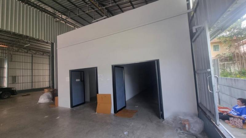 ให้เช่าโกดัง ขนาด 280 ตรม. ย่านเกษตร-นวมินทร์  ใกล้โรงเรียนเลิศล้า