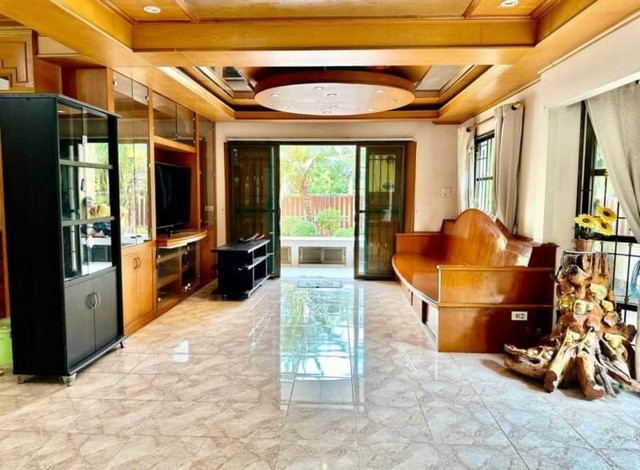 หมู่บ้านคันทรีโฮม 3 ศรีราชา บ้านสวย ตกแต่งใหม่ ใกล้มอเตอร์เวย์ TP-H0662