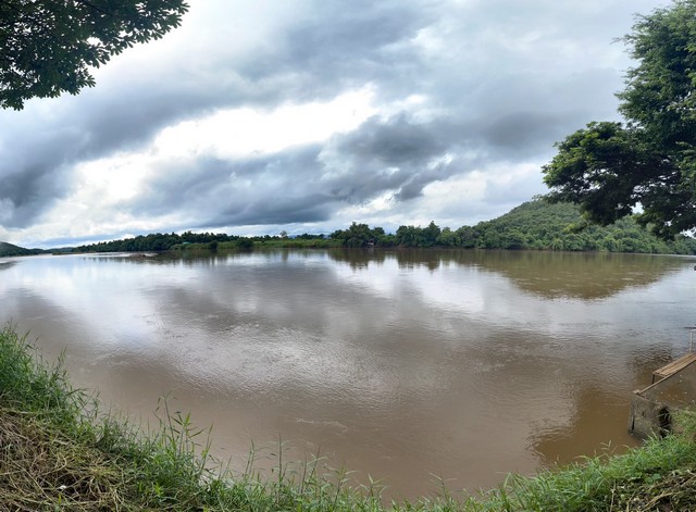 ที่ดินตาก 24 ไร่ หน้าติดถนนพหลโยธิน กว้าง 100เมตร หลังติดน้ำปิง