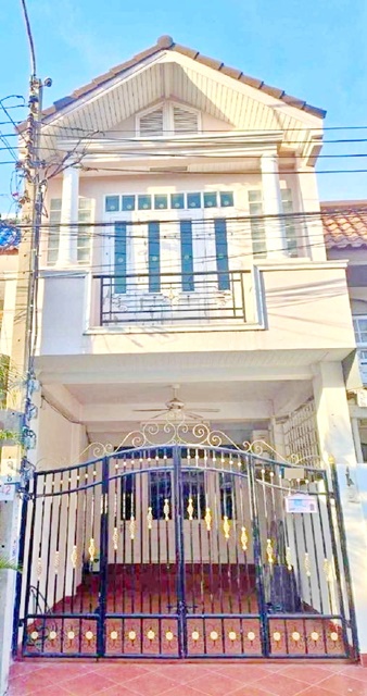 ซ.ลาดพร้าว 78-82 อิมพีเรียลเวิลด์ 0.7กม.17ตร.วา.135 ตร.ม. MRTลาดพร้าว71  67 ม.ทาวน์เฮาส์ 2 ชั้น เฟอร์  2นอน 3แอร์  ม.รัชต์ภาคย์ 2.9 กม.