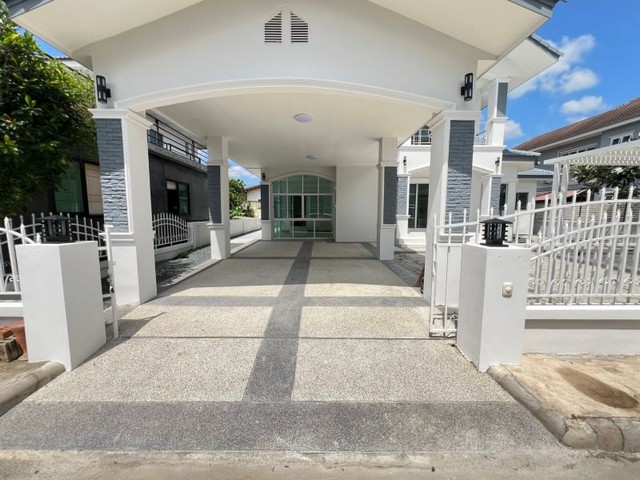 บ้านเดี่ยวคุณภาพ ในโครงการ ธนาพรเลคโฮม สันกำแพง