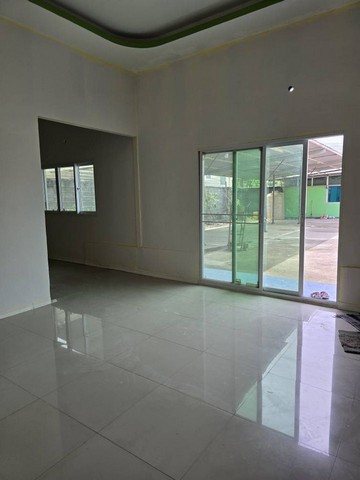 BS1512พื้นที่และโกดังให้เช่ารวม 2 ไร่ บนถนนราษฎร์นิมิตร ย่านหทัยราษฎร์ ใกล้ตลาดมารวย