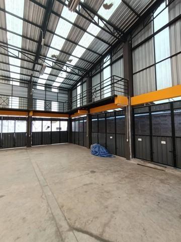 BR 1367 ให้เช่าโกดังพร้อมออฟฟิศพื้นที่ 400 ตรม ย่านรามคำแหง ใกล้แยกลำสาลี