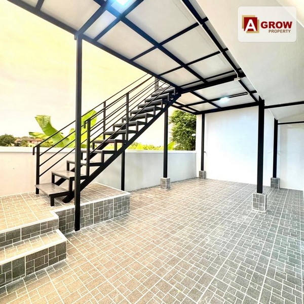 ม. พฤกษา3 ซอย22/4 หลังมุมสุดซอย บ้านตกแต่งใหม่ทั้งหลัง มีระเบียงด้านข้างสำรับลมเย็น