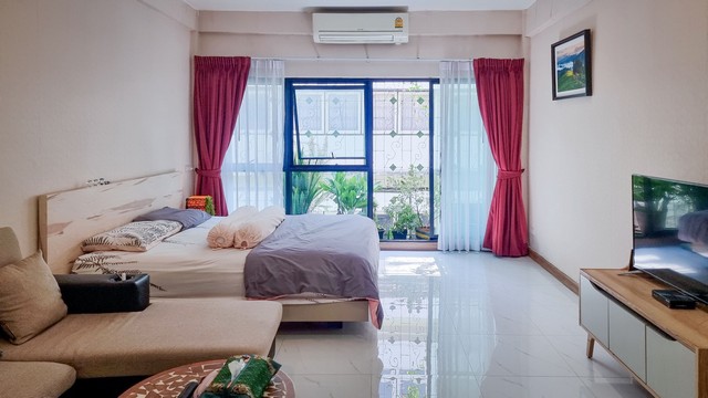 M650319#ขายที่ดินสวย ทำเลทองต.ศรีสงคราม อ.วังสะพุง จ.เลย ราคา 19.5 ล้าน(ค่าโอนฟรี)เนื้อที่  6ไร่  69 ตารางวา - หน้ากว้าง 65 เมตร- ทำเลดี  ยามเย็นพระอาทิตย์ตกสวย- วิวภูเขา คลองน้ำไหลตลอดทั้งปี - ไฟฟ้าพร้อม- น้ำประปาพร้อม- ตรงกันข้ามด่านกักกันสัตว์ จ.เลย- ติดถนนสี่เลน 201 เลย-อุดร โทร: แหม่ม083​ 459 2878ID Line:madosiam5678หรือคลิกลิงค์ไลน์https://line.me/ti/p/Xg9GUyOuA8ลูกค้าแอดเพื่อนแล้วทักด้วยสติกเกอร์ได้เลยน