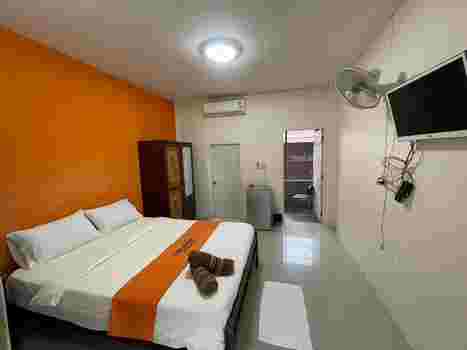 ขายกิจการ กัสโซ่พาราไดซ์ 2ชั้น30ห้อง ทำเลทอง ตั้งอยู่ในใจกลางเมือง ใกล้มหาลัย อำเภอบ้านดุง จังหวัดอุดรธานี