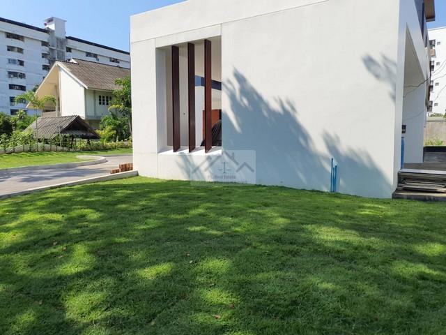 ให้เช่า Pool Villa บ้านเดี่ยว 3 ชั้น สร้างใหม่ Modern Luxury 250 ตรว. ซอยสุขุมวิท 62