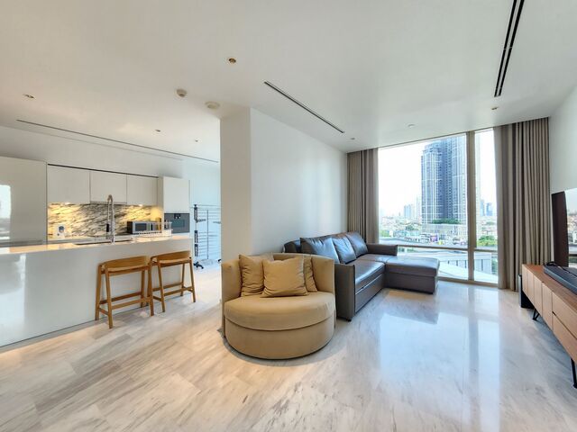 Four Seasons Private ResidencesBTS: Saphan TaksinSize: 104.06 sqm., 1 bedroom, 1 bathroomFloor: 8Rental price: 150,000bahtRef.: 253374Listing Detail: www.rent-bangkok-condo.com/properties/253374Co-agents are welcome. - - -Contact us for more information or arrange a viewing:Email. rbc.rentbangkokcondo@gmail.comCall. 066-0588-655Line ID: @rentbangkokcondohttps://lin.ee/9cMeMxeWhatsapp: 0660588655Wechat 微信: rentbangkokcondo