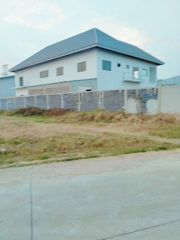 TEL : 092-288 9359 คุณดนิตาLine : https://line.me/ti/p/yxo92dHWP1ขายที่ดิน ทำเลใกล้ขอบอ่างบางพระ ศรีราชา ชลบุรีรายละเอียด : เนื้อที่ 1 ไร่ 59 ตารางวา.ที่ดินสวยซื้อปลูกบ้านพักอาศัยซื้อทำโกดังเก็บสินค้าที่ดินอยู่หลังตลาดนัดทางรถไฟ บริเวณรอบๆเป็นพื้นที่สีเขียวใกล้อ่างเก็บน้ำ บางพระใกล้ ม.เกษตรบางพระตารางวาละ 15,000 บาทค่าโอนคนละครึ่งF-A1 