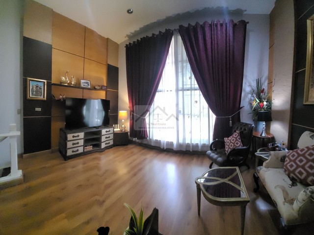 ขายทาวน์โฮม 3 ชั้น บ้านกลางเมืองพระรามเก้า- ศรีนครินทร์ ติดถนนศรีนครินทร์ ตรงข้ามธัญญาพาร์ค ติดรถไฟฟ้าสายสีเหลืองสถานีกลันตัน