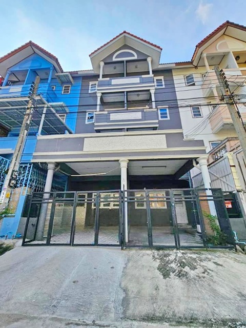 รพ.บางปะกอก สมุทรปราการ 2.1 กม.ถ.ประชาอุทิศ พุทธบูชา ถูกที่สุดในโลก สภาพดี ประชาอุทิศ 68-74 ทาวน์เฮาส์ 3 ชั้น 6 นอน บิ๊กซี มาร์เก็ต ประชาอุทิศ 1กม. 4 น้ำ ตร.วา. 230 ตร.ม.สะอาด โล่ง 11,999 b-mตลาด ทุ่งครุพลาซ่า 1.5 กม.เดินทางสะดวก  PrachaUthit 68-74 The cheapest in the world good condition 3-storey townhouse 6bed Big C Market 1 km. 4 bath  19sq.wa. 230sq.m. clean airy 11,999 b-m Thung Kru Plaza Market 1.5 km. Bangpakok Hospital SamutPrakan 2.1km. PrachaUthit Rd Phuttha Bucha แยก - คู่ขนานกาญจนาภิเษก-ทุ่งครุ ถ.ประชาอุทิศ พุทธบูชาซ.ประชาอุทิศ 68-74แ