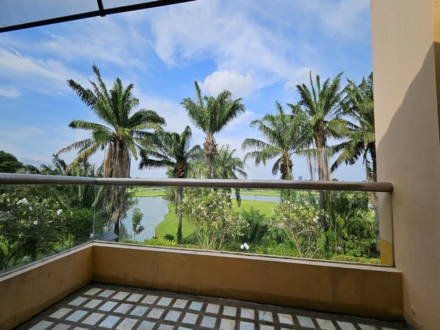 ขายบ้านเดี่ยว Pool Villa 2 ชั้น  367ตรว ติดสนามกอล์ฟ 2 ด้าน วิวสนามกอล์ฟและ Lake ในสนามกอล์ฟไพน์เฮิร์สท ใกล้ ม.กรุงเทพ, ม. ธรรมศาสตร์