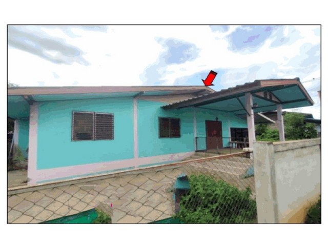   Code ID : PGLPG640040  ราคา 670,000  บาท ▸ เนื้อที่ 79 ตร.ว  พื้นที่ใช้สอย 93.9 ตร.ม.   ▸ 2 ห้องนอน 2 ห้องน้ำ    ▸ 1 ที่จอดรถ   บ้านหันไปทางทิศตะวันออกเฉียงใต้  พิกัดทรัพย์ : https://maps.app.goo.gl/s4tzYXhiTAe3xGYh7  สถานที่ใกล้เคียง ▸ใกล้  สถานีรถไฟแม่จาง ▸ใกล้  โรงพยาบาลแม่เมาะ   ▸ใกล้  โรงเรียนแม่เมาะวิทยา ▸ใกล้  วัดนาแขม  สอบถามเพิ่มเติม / นัดชม โทร. 097-419-5982(พลอย) โทร. 096-932-4624(ออมสิน) Line : @panaya (มี@ด้านหน้า)  ปรึกษาสินเชื่อฟรี One Stop Service ดูแล