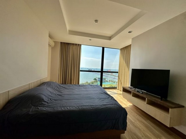 TEL : 092-288 9359 คุณดนิตาLine : https://line.me/ti/p/yxo92dHWP1รายละเอียด : เนื้อที่ขนาด 67 ตรม. ชั้น 12 วิวทะเล 2 ห้องนอน 2 ห้องน้ำ พร้อมเฟอร์นิเจอร์บิวอินและเครื่องใช้ไฟฟ้าสิ่งอำนวยความสะดวก : ลิฟต์ ที่จอดรถ ฟิตเนส สระว่ายน้ำ การรักษาความปลอดภัย 24 ชั่วโมง สถานที่ใกล้เคียง : - ใกล้สวนสุขภาพเกาะลอยศรีราชา - ใกล้ห้างโรบินสันศรีราชา - ใกล้โรงพยาบาลพญาไท- ใกล้โรงเรียนศรีราชา เงื่อนไขในการเช่า สัญญาร