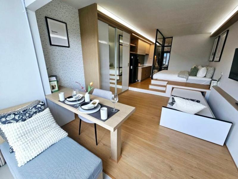 Hillside9 (ฮิลล์ไซด์ พายัพ) ลดราคาขายเพียง 1.99 ล้าน 33 ตรม. รีโนเวทใหม่ modern-minimal style พร้อมเฟอร์นิเจอร์ครบ พร้อมเข้าอยู่ได้เลย