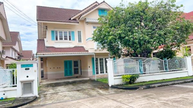 รามคำแหง190 MRT เคหะรามคำแหง 400ม.เทคนิคมีนบุรี 1.1 กม.บ้านเดี่ยว 2 ชั้น 3นอน 4แอร์ มีเฟอร์ สระว่ายน้ำ ฟิตเนส   ตลาดมีนบุรี 800ม. 57 ตร.วา.210 ตร.ม.ให้เช่า 24,999 b-m 3 น้ำ คลับเฮ้าส์ รพ. นวมินทร์ 0.9 กม.ถ.รามคำแหง บิ๊กซี ร่มเกล้า 1.5 กม.  ร่มเกล้าMRT KehaRamkhamhaeng 400m.Ramkhamhaeng 190 Minburi 1.1km. 2-storey detached house 3bed 4a/c with fur swimming pool fitness Soi  Minburi Market 800m. 57sq.wa. 210sq.m. for rent 24,999 b-m 3bath clubhouse Nawamin Hospital 0.9 km. Big C Romklao 1.5km.ร่มเกล้าถนนรามคำแหง190 แขวงมีนบุรี เขตมีนบุรี กรุงเทพมหานคร  57 ตร