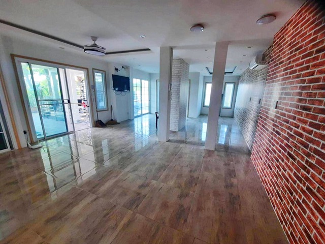 บางหใหญ่ คฤหาสน์หรู ให้เช่า วัดลาดปลาดุก 100ม. MRT คลองบางไผ่ 2.2 กม.พร้อมอยู่ 2 ชั้น 5นอน 4น้ำ 6แอร์ 224ตรม. ทะเลสาป รร. บางบัวทอง 0.9 กม.