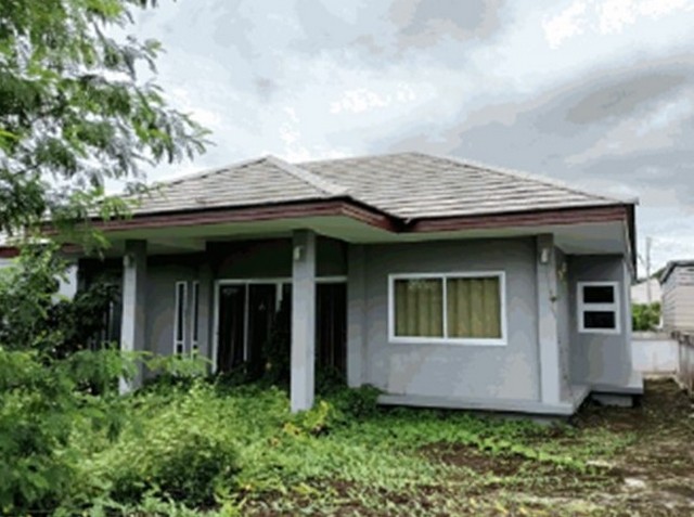   Code ID : PGLPG-LB-A-670001  ราคา  2,200,000   บาท ▸ เนื้อที่ 68.30 ตร.ว พื้นที่ใช้สอย 86.08 ตร.ม.   ▸ 2  ห้องนอน 3  ห้องน้ำ    ▸ 1 ที่จอดรถ   บ้านหันไปทางทิศตะวันออกเฉียงใต้  พิกัดทรัพย์ : https://maps.app.goo.gl/EiZWqNoBE3PwZB136  สถานที่ใกล้เคียง ▸ใกล้  โรงพยาบาลมะเร็งลำปาง ▸ใกล้  วัดพระเจดีย์ซาวหลังพระอารามหลวง ▸ใกล้  ตลาดต้นยาง ▸ใกล้  มหาวิทยาลัยเทคโนโลยีราชมงคลล้านนา ลำปาง  สอบถามเพิ่มเติม / นัดชม โทร. 097-419-5982(พลอย) โทร. 096-932-4624(ออมสิ�