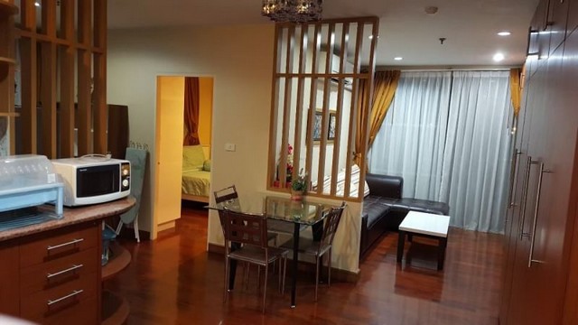 TEL : 092-288 9359 คุณดนิตาLine : https://line.me/ti/p/yxo92dHWP1รายละเอียด : เนื้อที่ขนาด 50 ตรม. วิวเมือง ขนาด 1 ห้องนอน 1 ห้องน้ำ ตกแต่งครบ เฟอร์นิเจอร์ครบ พร้อมอยู่ ใกล้ตลาดศรีราชา : - ใกล้ห้างสรรพสินค้า Atamal- ใกล้โรบินสันศรีราชา- ใกล้รพ.วนาเวช- ใกล้โรงพยาบาลสมเด็จพระนารายณ์ศรีราชา- ใกล้สวนสุขภาพเกาะลอยเงื่อนไขในการเช่า สัญญารายปี มัดจำ 2 เดือน ล่วงหน้า 1 เดือน F-A7 