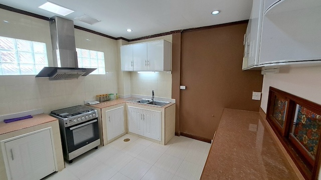 BH3243 ให้เช่าทาวน์โฮม 3ชั้น 24 ตร.วา ซอยปรีดีพนมยงค์13  ถนนสุขุมวิท71 เหมาะทำออฟฟิศ (แบบไม่จดบริษัท) หรือพักอาศัย