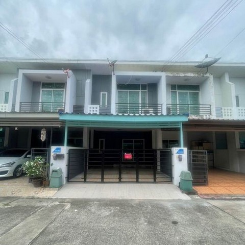 ทาวน์เฮ้าส์ 2ชั้น หมู่บ้านเดอะวิสต้า เข้า-ออก ด้วยระบบคีย์การ์ด ปลอดภัย