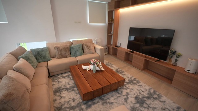 ขายด่วน พลูวิลล์ล่า สร้างใหม่ ใกล้เมืองเชียงใหม่ เดินทางสะดวกสะบาย