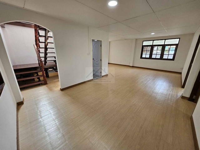 ขายบ้านเดี่ยวริมคลองบางเขน 77 ตรว. 4 ห้องนอน ซอยกรุงเทพนนท์ 1 ใกล้ MRT แยกติวานนท์