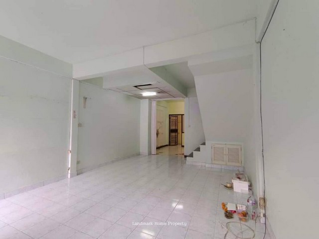 ขายบ้าน หมู่บ้านภัทรนิเวศน์ ถนนสามัคคี ต. ท่าทราย อ. เมือง จ. นนทบุรี พื้นที่ 17 ตารางวา