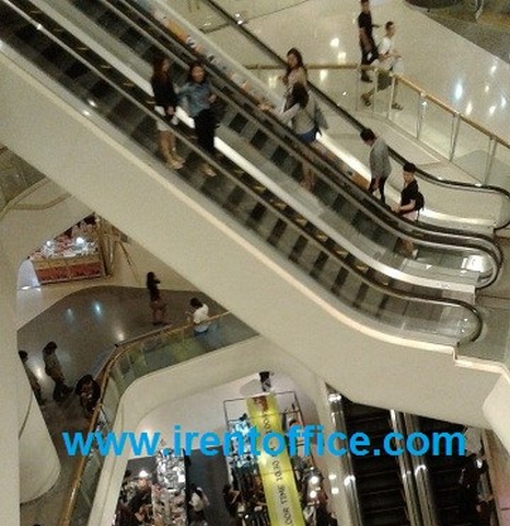 ให้เช่าบ้านเดี่ยว 2 ชั้น 53 ตรว. 4 ห้องนอน หมู่บ้านไลฟ์บางกอก บูเลอวาร์ด รามอินทรา 65 ใกล้เพลินนารีมอลล์