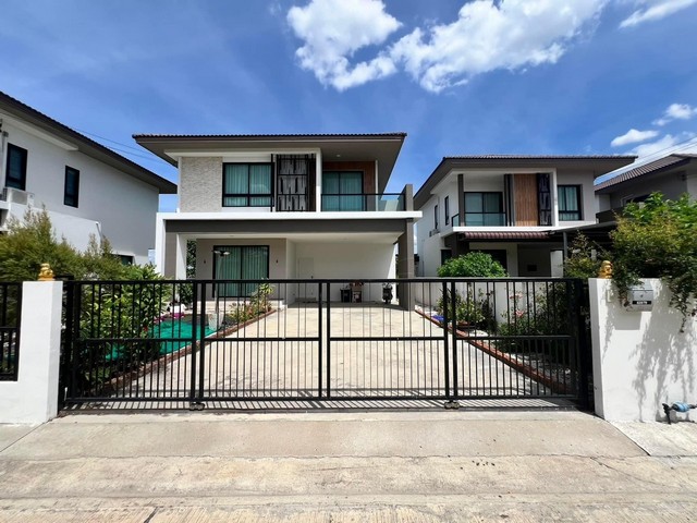 โครงการหมู่บ้านแสนสราญ 2 ที่ตั้ง มบ.แสนสราญ 2  ต.ปากเพรียว  อ.เมืองสระบุรี   จ.สระบุรีประเภททรัพย์    บ้านเดี่ยว 2 ชั้นพื้นที่ 75.2 ตารางวา ราคา 4,390,000 บาทรายละเอียด -3 ห้องนอน-3 ห้องน้ำ-1 ห้องครัวในบ้าน (ห้องเปล่ายังไม่ต่อเติม)-1 ห้องนั่งเล่น   จอดรถได้ 2 คัน   พื้นชั้นบนปูพื้นลามิเนต  ชั้นล่าง ปูพื้นแกรนิตโต้    บรรยากาศดี ภายในโครงการเงียบสงบสิ่งอำนวยความสะดวกรปภ. 24 ช.ม  สถานที่