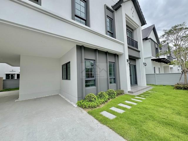 P23 ขาย บ้านเดี่ยว โครงการ เซนโทร บางนา Centro Bangna Type ใหญ่ หน้าบ้านหันทิศเหนือ  ใกล้เมกะบางนา 2 ชั้น 62 ตรว. 4 ห้องนอน