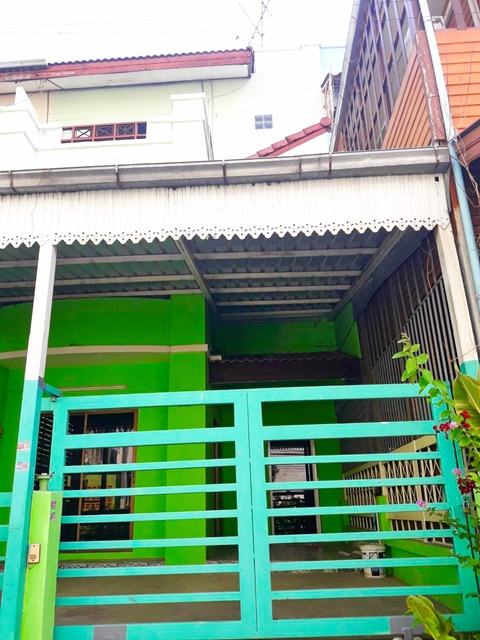 รร.พิชญ์ชนก 1.3 กม.กาญจนาภิเษก 6-12 ใหญ่ที่สุดในโลก MRT หลักสอง 2.1 กม. ทาวน์เฮาส์ 3 ชั้น ถ.กัลปพฤกษ์1 แอร์ 4 นอน โล่งโปร่ง  ประปา ไฟฟ้าใหม่ทั้งหลัง 3 น้ำ 34ตร.วา.390ตร.ม.ตลาดฮอลแลนด์ 1.5 กม.แหล่งช้อปปิ้ง ให้เช่า 9,998 b-m  รพ.เพชรเกษม 2.4 กม. เข้าออกสะดวก    Kanchanaphisek 6-12 The largest in the world 3-storey townhouse 1 a/c 4 bed spacious airy clean cool new water and electricity system throughout the house 3 bath 34sq.wa.390sq.m. Holland Market 1.5 km. shopping area for rent 9,998 b-m Soi  shops restaurants Phetkasem Hospital 2.4 km. Phichchanok School 1.3 km. convenient access ถ.กัลปพฤกษ์ พระราม2แ�