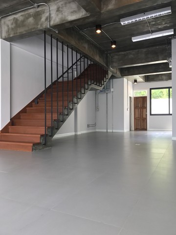 ให้เช่าโฮมออฟฟิศ  ในซอยเมืองแก้ว บางนากม.7  ทาวโฮม 4ชั้น ซอยราชวินิตบางแก้ว