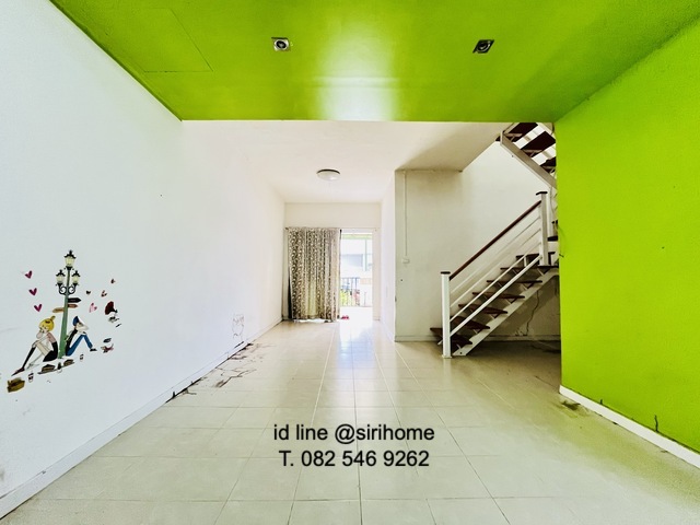 ขายทาวน์เฮ้าส์ 2 ชั้น บ้านพฤกษา75 ยอเซฟ-ไร่ขิง สามพราน นครปฐม 16 ตรว. ใกล้โรงเรียนโรงเรียนมารีย์อุปถัมภ์ โรงเรียนยอแซฟอุปถัมภ์__VDO: https://youtu.be/9D1bmTJGelY__รหัส M-9211เนื้อที่ 16 ตร.วา – หน้าบ้านทิศตะวันตกเฉียงใต้ – 3ห้องนอน  2 ห้องน้ำ  – 1ห้องรับแขก 1 ห้องครัว– 2ที่จอดรถ– ค่าส่วนกลาง 320บาท/เดือน__ที่ตั้งหมู่บ้านพฤกษา75ตำบลไร่ขิง อำเภอสามพราน นครปฐม 73210Google Maps : https://goo.gl/maps/RgT2BYLM2SpdkbXx7__ขาย 1,249,000 บาท__ลักษณะเด