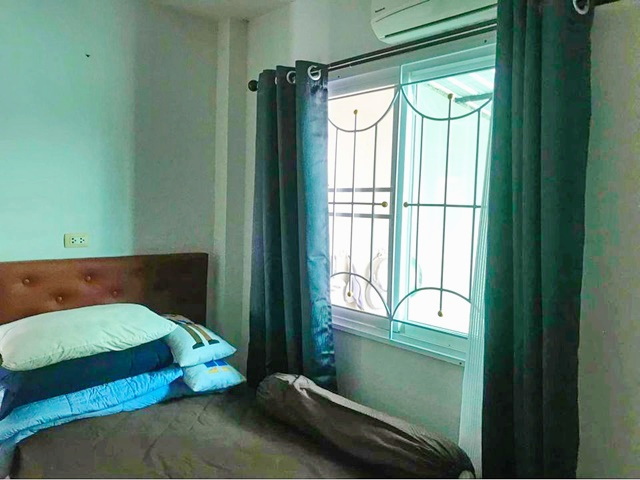 บ้านเดี่ยว 2 ชั้น MRT บางรักใหญ่ 2.8 กม. เพียวเพลส ราชพฤกษ์ 1.2กม. หลังมุม 4นอน 2 น้ำ มีเฟอร์ อุปกรณ์ไฟฟ้า ให้เช่า 37ตร.วา.150 ตร.ม.