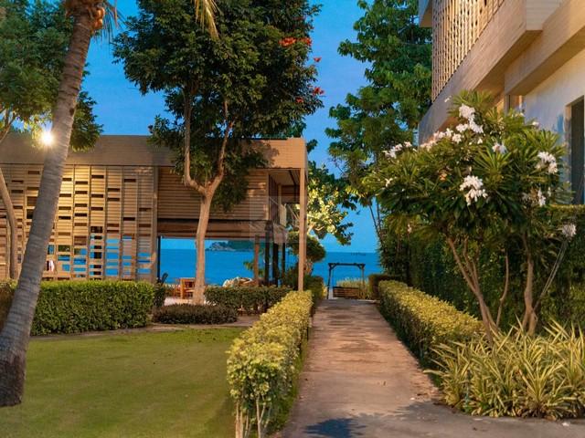 P32 ขาย บ้าน พร้อมที่ดิน แปลงสวย ติดทะเล เนื้อที่ 2 ไร่ บนหาดส่วนตัว อ.เมืองประจวบคีรีขันธ์