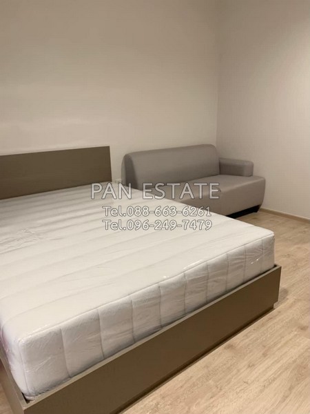 We make good quality plastic signs to order.