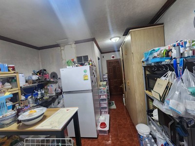 ห้องมุมหายาก!​ ราคาดีที่สุดในโครงการ​, คอนโดบ้านชมดาว​ ขนาด68.66 ตร.ม​ ชั้น3, ห่างจากBTSอ่อนนุชแค่ 10​ นาที.คอนโดบ้านชมดาว​ ชั้น3 ราคาโปรสุดๆ.รายละเอียด- ขนาดห้อง 68.66 ตร.ม. ชั้น3- 1 ห้องนอน, 2 ห้องน้ำ, 1 ห้องนั่งเล่น,1​ ห้องครัว- พื้นที่กว้างมาก- ที่จอดรถเหลือเฟือ- เงียบสงบ.***ขายในราคาพิเศษ สุด สุด เพียง 1.99M บาท เท่านั้น ***ราคาดี ราคาถูกใจ เดินทางสะดวก.ส่วนกลางครบครัน:- สระว่ายน้ำ สว