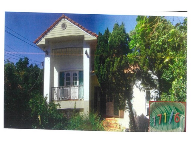   Code ID : PGUDT620022  ราคา 2,450,000   บาท ▸ เนื้อที่ 1 งาน 11 ตร.ว  พื้นที่ใช้สอย 150.5 ตร.ม.   ▸ 3 ห้องนอน 2 ห้องน้ำ    ▸ 1 ที่จอดรถ  บ้านหันไปทางทิศตะวันออก  พิกัดทรัพย์ : https://maps.app.goo.gl/WG7rNb6pH5KBi9ZR8  สถานที่ใกล้เคียง ▸ใกล้  มหาวิทยาลัยราชภัฏอุตรดิตถ์ ▸ใกล้  โลตัส อุตรดิตถ์ ▸ใกล้  แม็คโคร สาขาอุตรดิตถ์ ▸ใกล้  โรงพยาบาลอุตรดิตถ์  สอบถามเพิ่มเติม / นัดชม โทร. 097-419-5982(พลอย) โทร. 096-932-4624(ออมสิน) Line : @panaya (มี@ด้านหน้า)  ปรึกษาสินเช