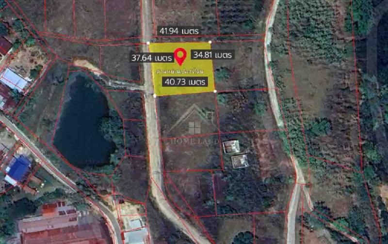 BHL412ที่ดินเปล่า ถนนหมายเลข12 เขาค้อ(แคมป์สน) - หล่มสัก เพชรบูรณ์ ที่ตั้ง :  ตำบลแคมป์สน อำเภอเขาค้อ เพชรบูรณ์ รายละเอียด- ที่ดินเปล่าเนื้อที่  1 ไร่ 1 งาน 16.6  ตารางวา  - กว้าง  37  เมตร  ลึก  40  เมตรทำเลใกล้เคียง-  เข้าซอยเพียง  260  เมตร  ก็ถึงแปลงที่ดิน  มีถนนสาธารณประโยชน์ติดแปลงที่ดิน-  เดอะปริ้นโฮเทล  ,  เขาค้อแคมป์สนรีสอร์ท  ,  โรงเรียนศรีไพรวิทยา -  รพ.สต.เหล่าหญ้า  ,  อิงค้อ เขาค้อ  ,