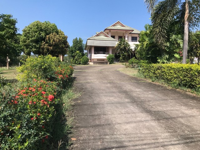 ขายบ้านพร้อมที่ดินต.ไชยสถาน อ.เมืองน่าน จ.น่าน 1ไร่ 3งาน พื้นที่ใช้สอย 295 ตรม.