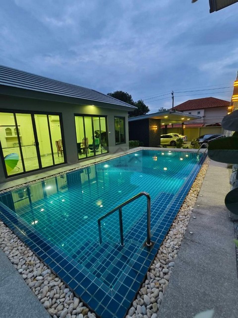 ขายบ้านเดี่ยวหรู 2 ชั้น 200 ตรว. พร้อมสระว่ายน้ำ ย่านตลิ่งชัน ซอยฉิมพลี 19 บ้านหันหน้าทิศใต้ เข้าออกถนน บรมราชชนนี ราชพฤกษ์ สะดวก