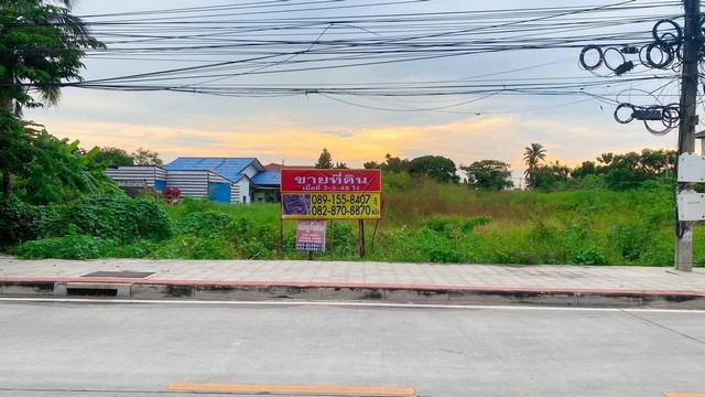 ขายที่ดินสวย ติดถนน 3-3-48 ไร่  ใกล้ม.กรุงเทพธนบุรี  ทวีวัฒนา กรุงเทพ   ZT509 