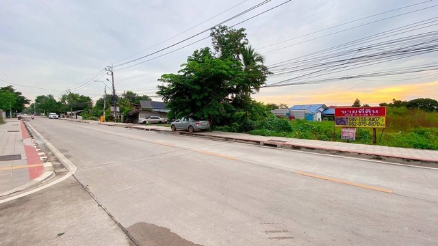 ขายที่ดินสวย ติดถนน 3-3-48 ไร่  ใกล้ม.กรุงเทพธนบุรี  ทวีวัฒนา กรุงเทพ   ZT509