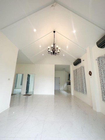 ให้เช่าบ้านเดี่ยวใกล้ตลาดผลไม้ตะพง ระยอง พร้อมเฟอร์นิเจอร์