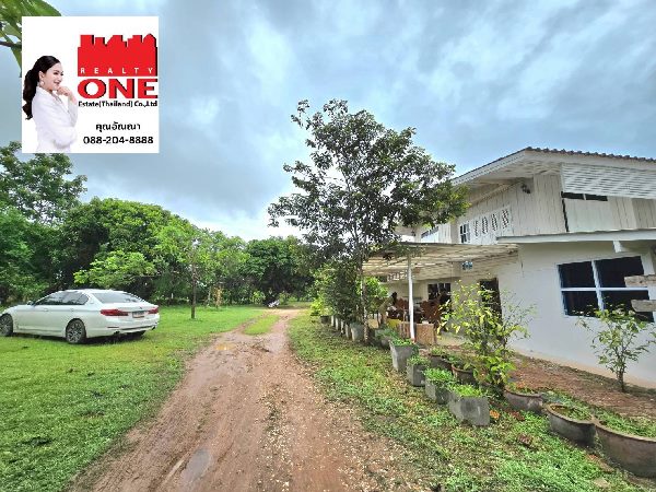 โอ้วโห.. ชีวิตหลังเกษียณ แบบที่ฝันเลย’ ที่ติดน้ำ บรรยากาศดี ร่มรื่น เงียบสงบเหมาะกับทำรีสอร์ท – บ้านพักต่างอากาศหรือจะทำร้านอาหาร ก็เป็นอีกหนึ่งธุรกิจที่น่าสนใจ✦ เนื้อที่ 7-3-94 ไร่ ✦ขายเพียง 6.5 ล้าน เท่านั้นพิกัด ต.ปงแสนทอง จ.ลำปางห่างจากแยกหลักกิโล เพียง 10 กม. เท่านั้นใกล้ ม.ธรรมศาสตร์ เพียง 6 กม.หน้าทางเข้า เป็น ศูนย์ Honda—————————————————Realty One Estate (Thailand) Co.,Ltd.เรียลตี้ว