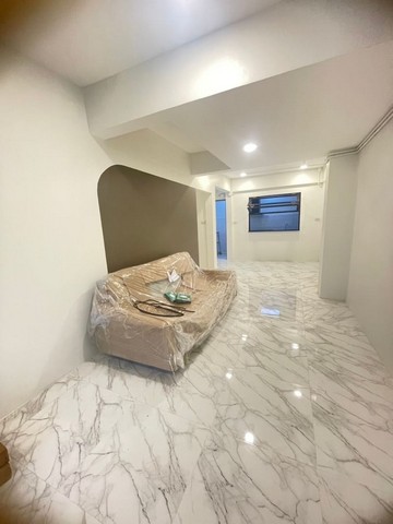 ทาวน์เฮ้าส์ 2 ชั้น รีโนเวทใหม่ โซนเจ็ดยอด เชียงใหม่