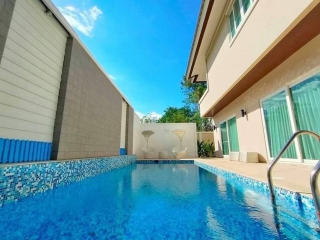 พูลวิลล่า 2 ชั้น เฟอร์ครบ ขายพร้อมผู้เช่า วังตาล หางดง 